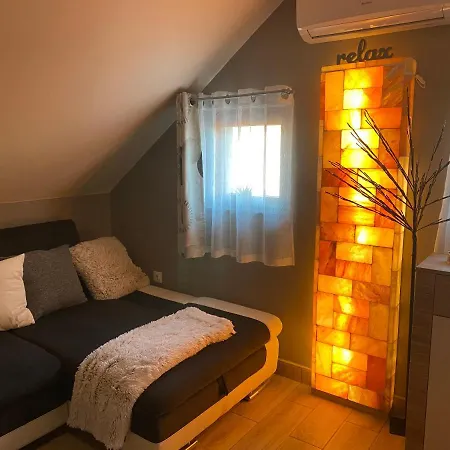 Zengo Kincse Vendeghaz Apartment *