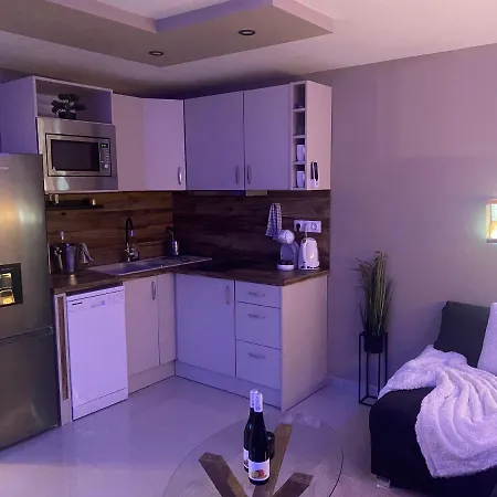 Zengo Kincse Vendeghaz Apartment *