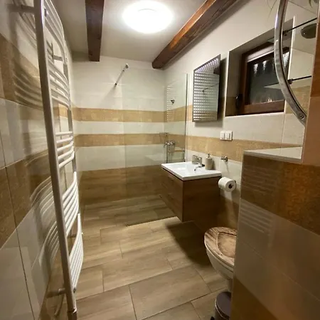 Zengo Kincse Vendeghaz Apartment *